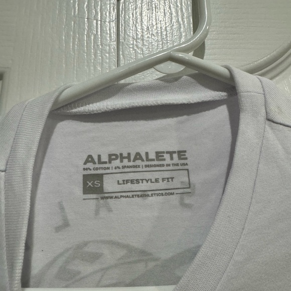 Alphalete crop top - Picture 2 of 3